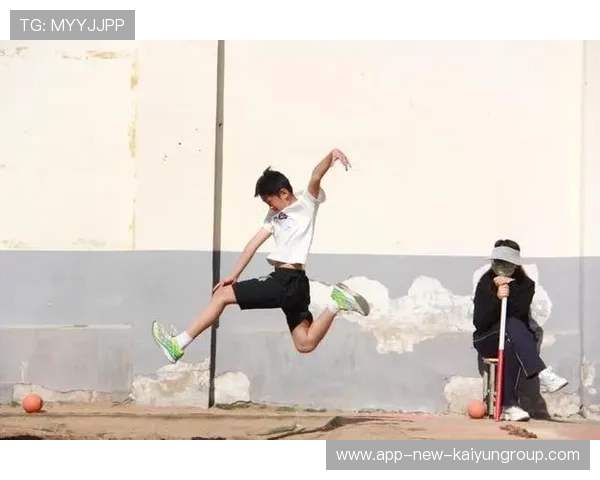 跳远选手腾空姿势太帅，摄影师称“命中封面”